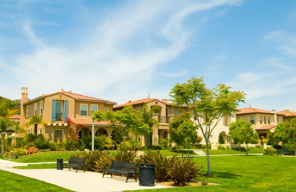 Community Landscaping in Leland